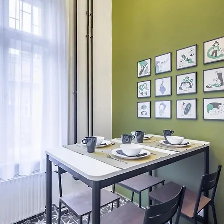 Chic - - Modern - Stylish *