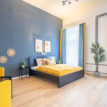 Chic - - Modern - Stylish *