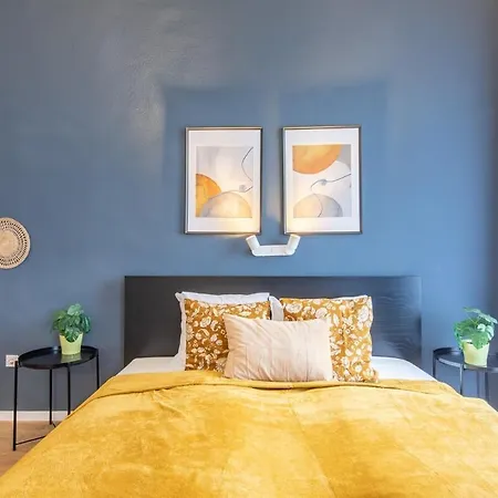 Chic - - Modern - Stylish Apartament
